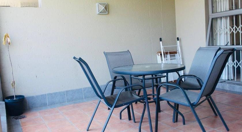 Kadoshstay@77 Grayston Apartment in Sandton