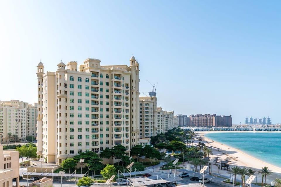 beautiful see view apartment in heart of palm Apartment in Dubai