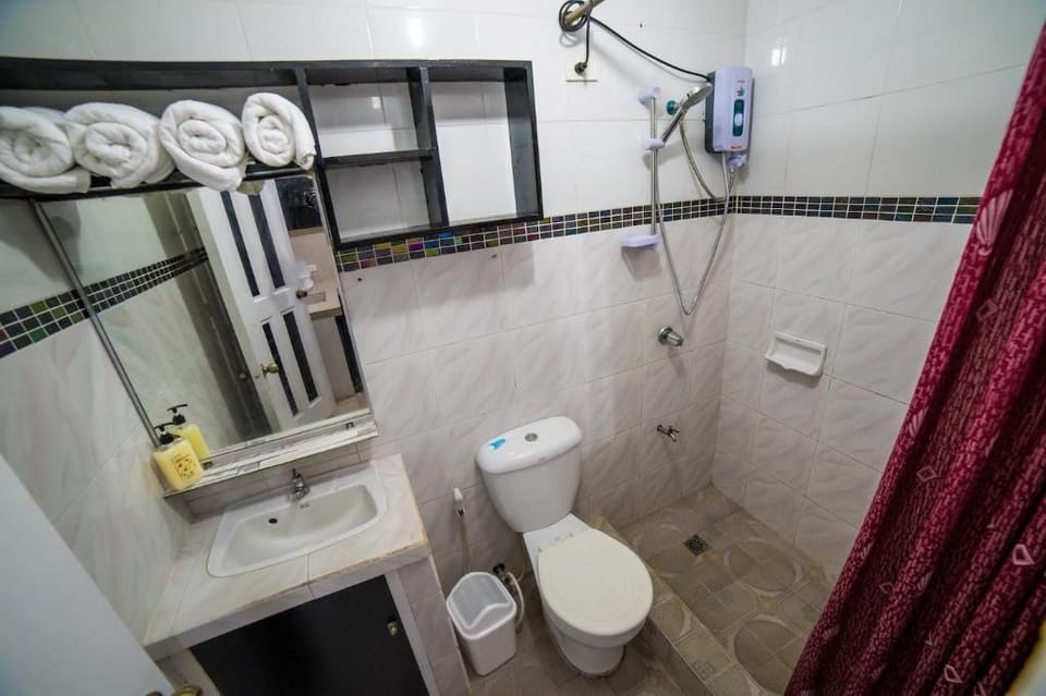 Axon Cozy Modern House Near The Walking Street Vacation rental in Angeles