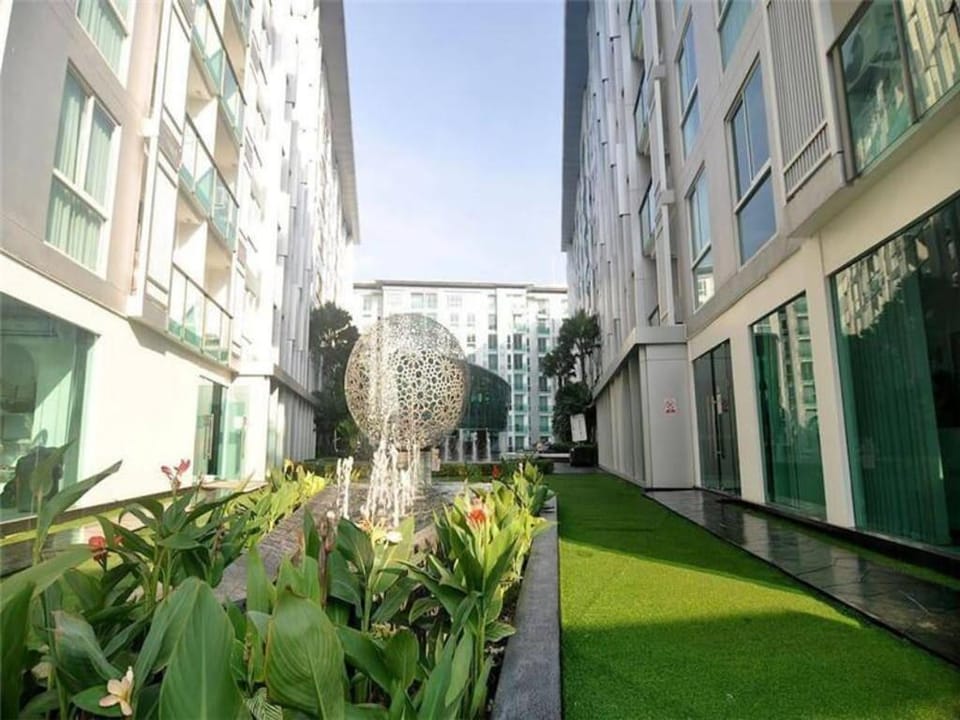 Houke Downtown/1 km from the beach/free swimming Apartment in Trat Changwat