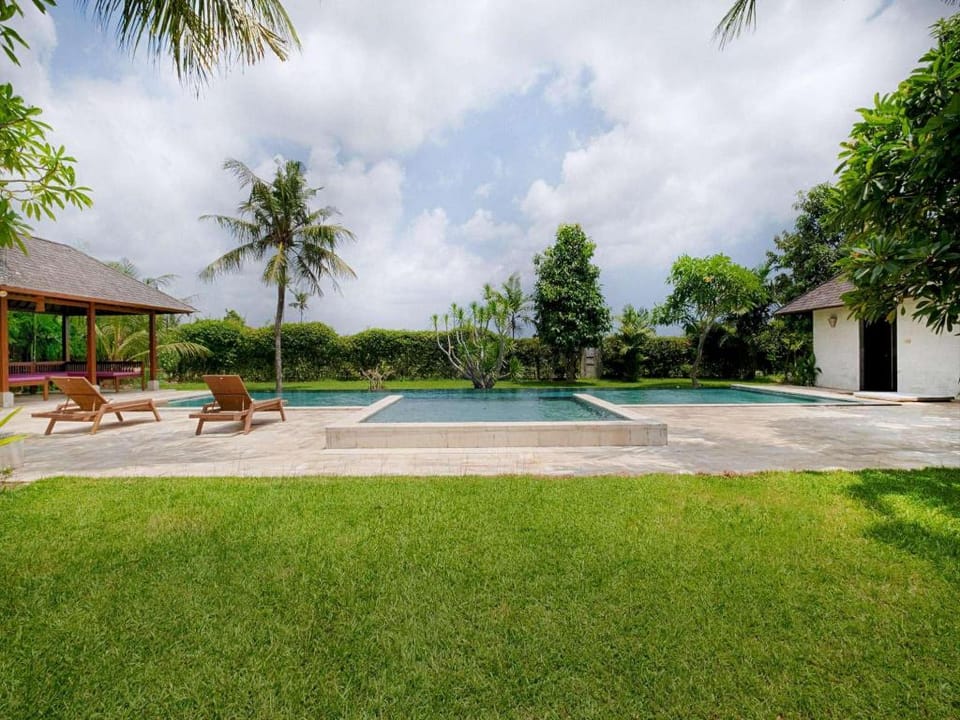 Cozy 6 BR Private Pool Villa ZN67A Villa in Sukawati