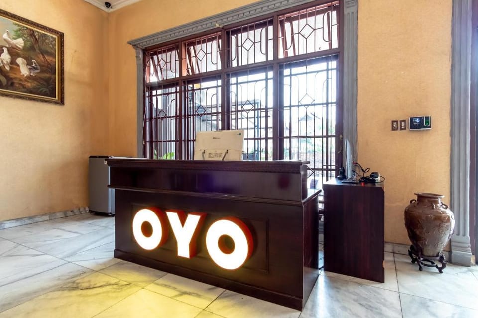 OYO 2777 Sleepover Sei Serayu Hotel in Indonesia