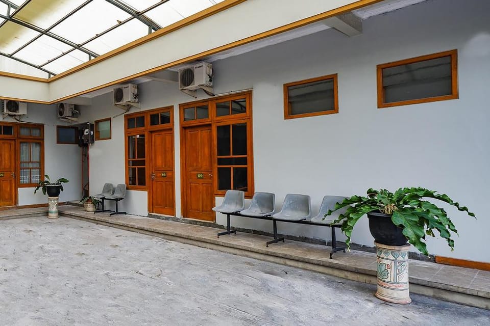 OYO 2737 D'kost Hotel in Special Region of Yogyakarta