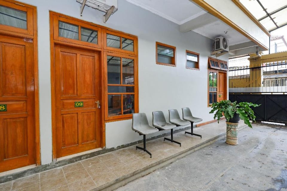 OYO 2737 D'kost Hotel in Special Region of Yogyakarta