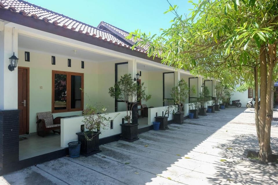 RedDoorz Syariah near Alun Alun Wonosari Hotel in Special Region of Yogyakarta