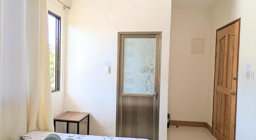 Charlina Rooms for Rent Apartment in Panglao