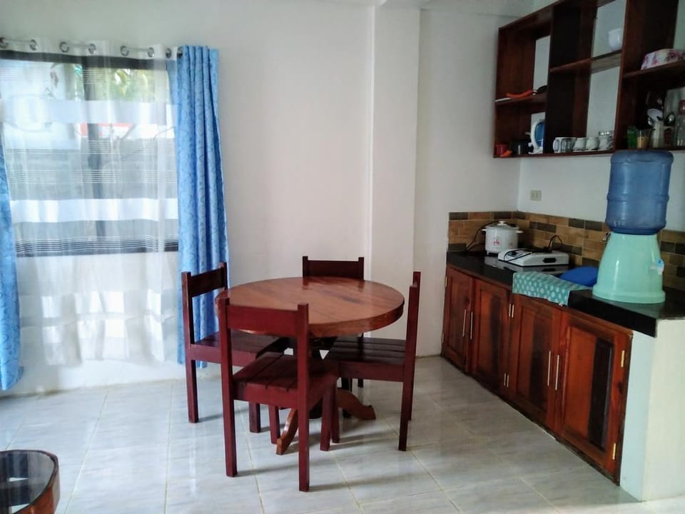 Magic 4  Homestay (1F) Apartment in General Luna