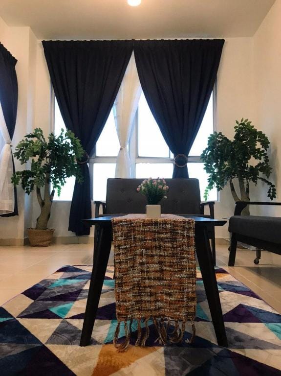 Ken1606 Home-Centre of KB | WIFI | 6 to 8 pax Apartment in Malaysia