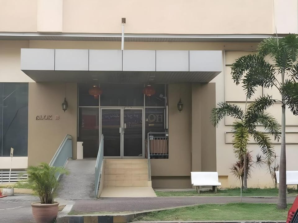 Ken1606 Home-Centre of KB | WIFI | 6 to 8 pax Apartment in Malaysia