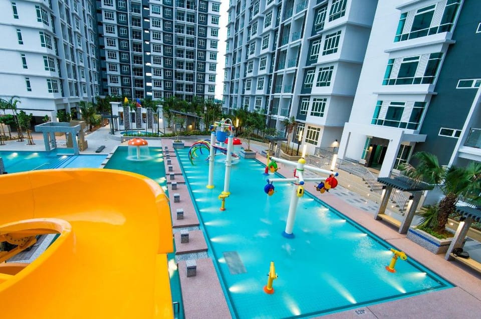Melaka's Parkland Condo@J&J Vacation Home 3R 10pax Apartment in Malacca