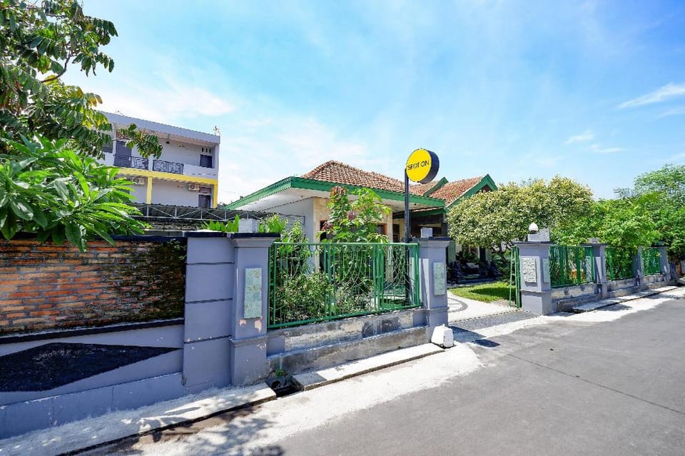 Hotel O Griya Kawula Syariah Hotel in Indonesia