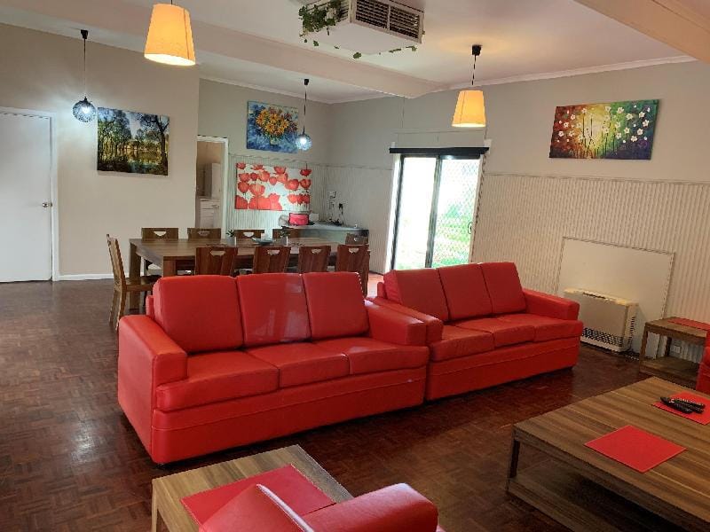 GAZEBO PLACE - 4 Bedrooms Home near Murray  Vacation rental in Victoria