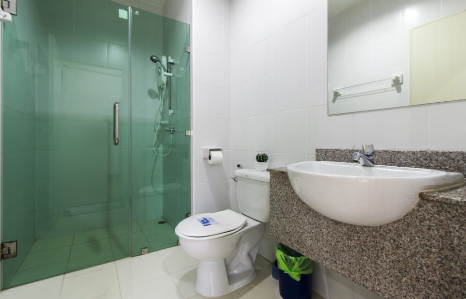 GREEN HILL Entire 3 Bedrooms Patong beach villa Vacation rental in Patong