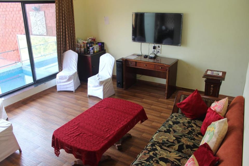 Aarey Paradise Pool Villa Villa in Mumbai