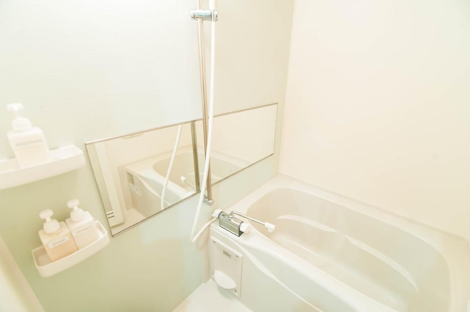NEWOPEN Dotonbori walk OK, clean and quiet room Apartment in Osaka