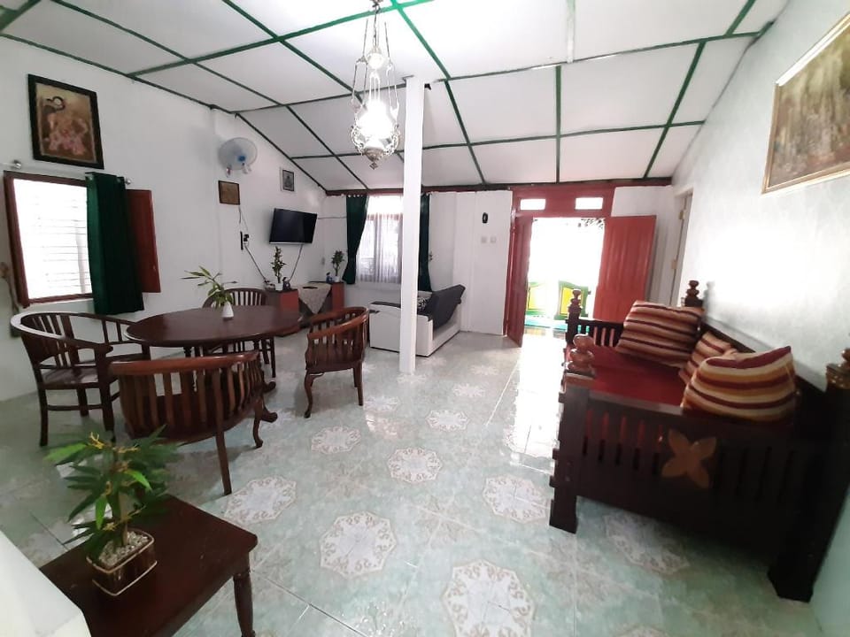 Sawunggalih homestay Vacation rental in Yogyakarta
