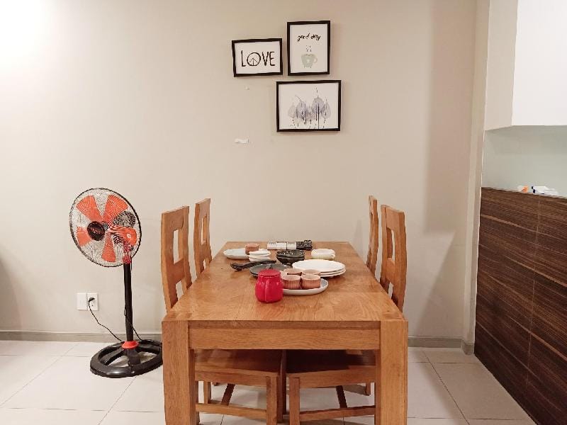High View. Cheap. Luxury , 2BR, 2WC, free gym,pool Apartment in Ho Chi Minh City