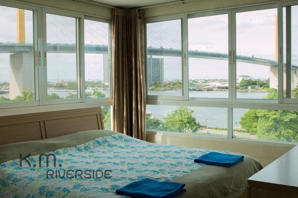 Nice 3BR Apt, River Front view, near Asiatique Apartment in Bangkok