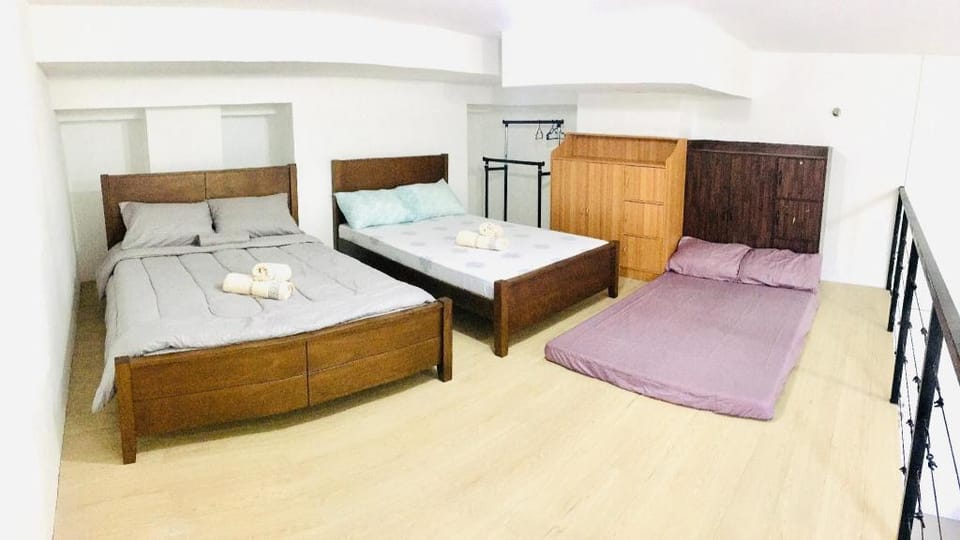 Special Big Loft Unit w/Fibreop Internet & Netflix Apartment in Lapu-Lapu City