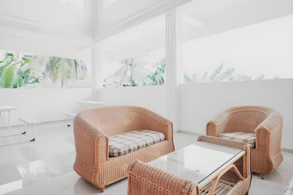 RedDoorz Syariah near Arafah Hospital Jambi Bed and Breakfast in Indonesia