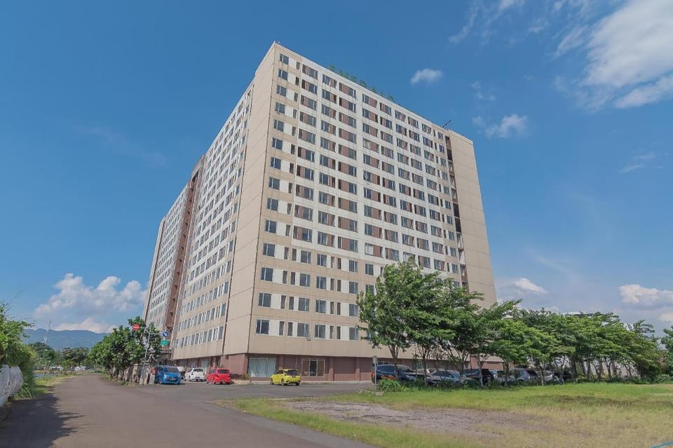 RedDoorz Apartment @ Emerald Towers Bandung Bed and Breakfast in Bandung