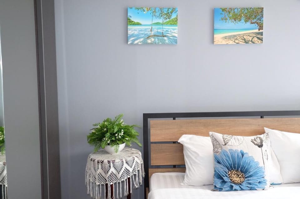 Living at Sphere Mountain View Apartment in Krabi Changwat