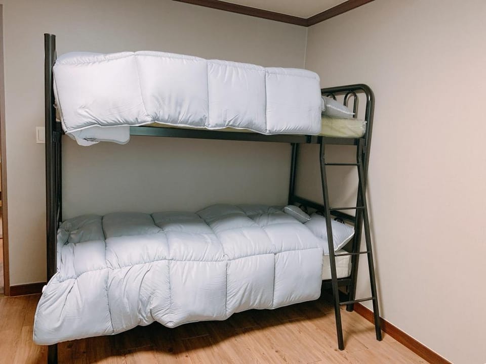 Ulsan Guest House by Sleepingpong Villa in South Korea