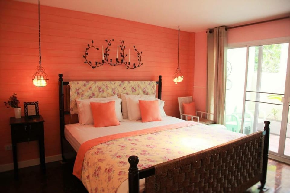 The Warm Pillow,  City center private villa  Villa in Chiang Mai