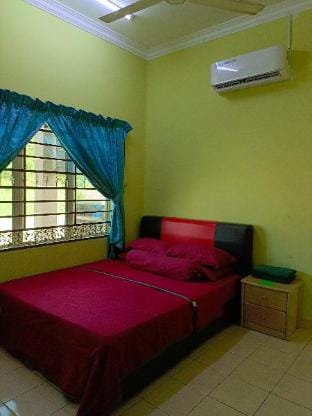 D'Wanis Homestay (A) Tanjung Karang Vacation rental in Selangor, Malaysia