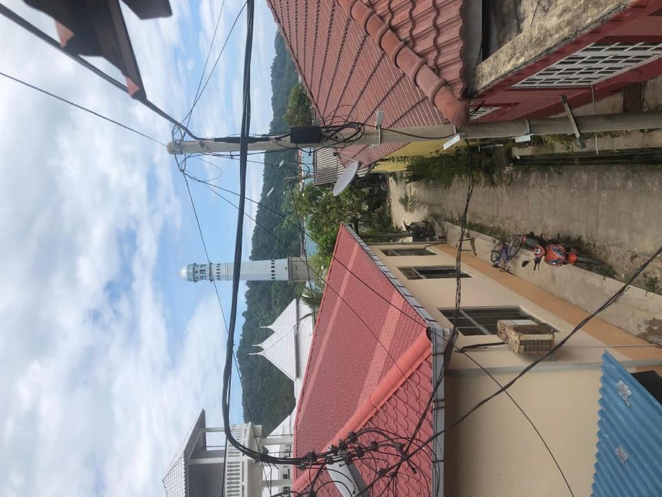 Budget Aircond Triple ROOM Z&Z (ROOM 3) Vacation rental in Terengganu, Malaysia