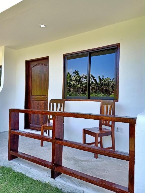 Discover Island Paradise at Dre's Place Siargao! Apartment in General Luna