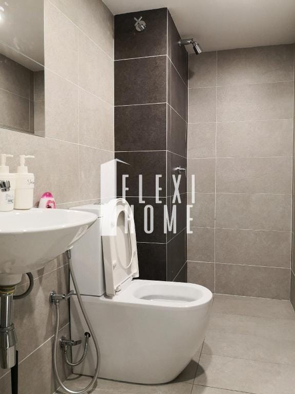 NETFLIX Pinnacle PJ Industrial Duplex - Flexihome  Apartment in Petaling Jaya