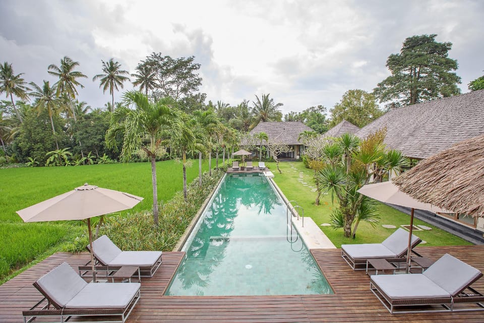Luxury Villa with Staff, Perfect for Large Groups Villa in Sukawati