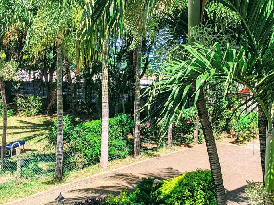Beautiful 4 bed 3 bath beachside villa Villa in Flic en Flac
