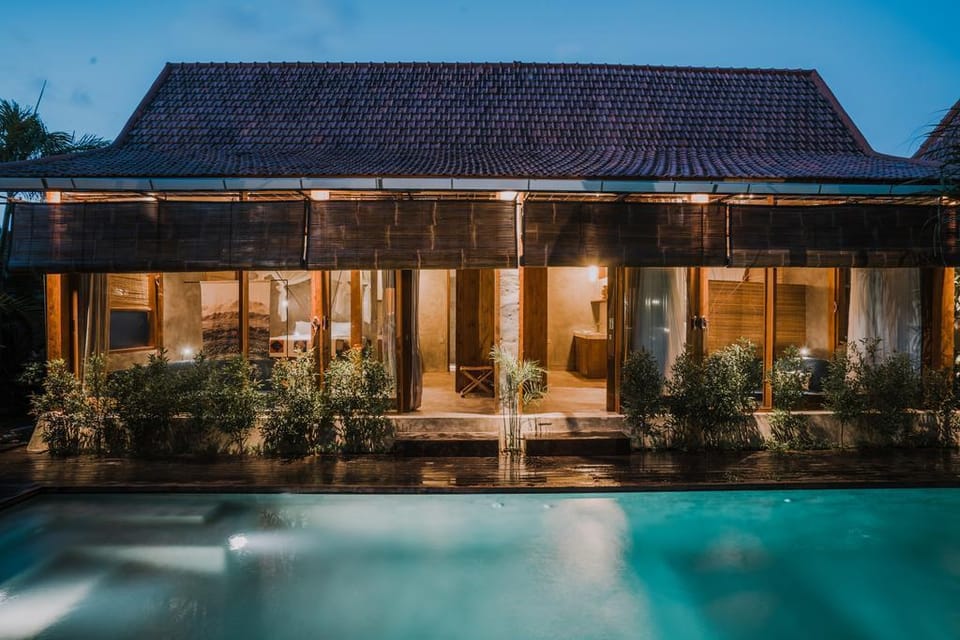 Romantic 1 BR Deluxe Room with Shared Pool #492 Villa in North Kuta