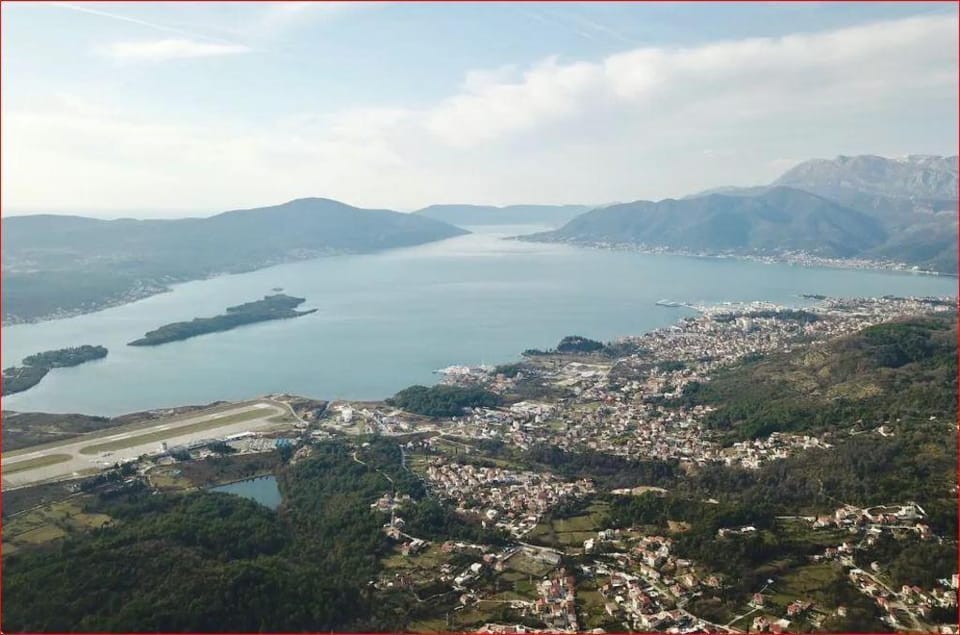 1bd Modern Tivat Apt 5 min Walk to the Center Apartment in Kotor Municipality