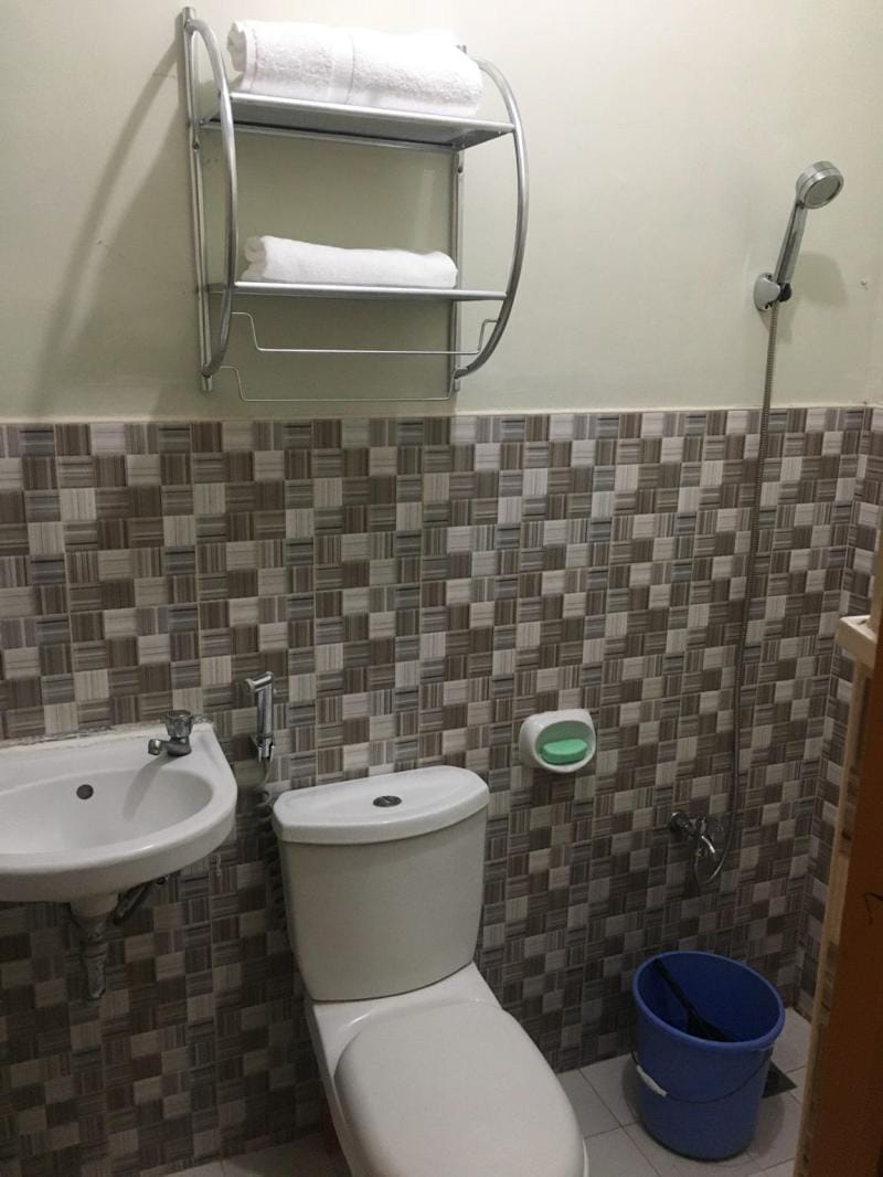 DMM GUESTHOUSE 1  Apartment in Calabarzon