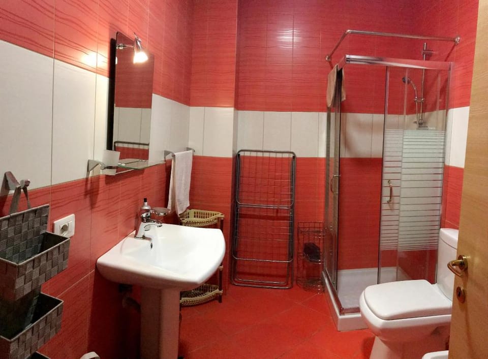 Elona's apartment 10 mins to city center Apartment in Tirana