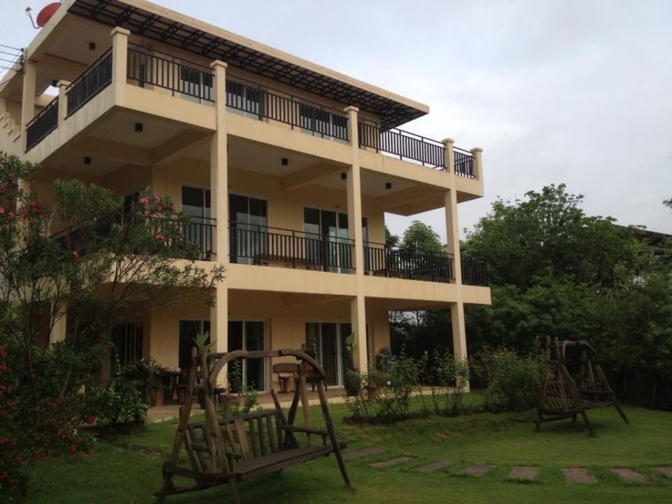 Baanphet Sukphrom Wang Nam Khiao Villa in Laos