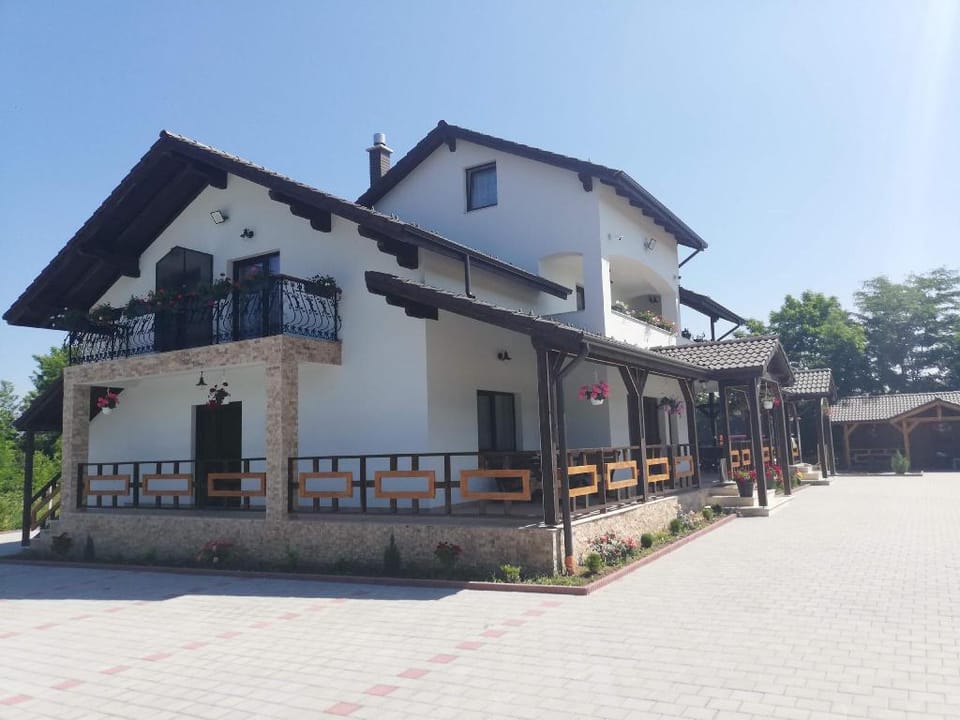 Popasul Montan (Monatan View) Villa in Romania