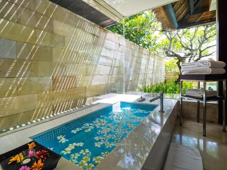 Fabulous 1 BR Single Pavilion #V487 Villa in Kuta Selatan