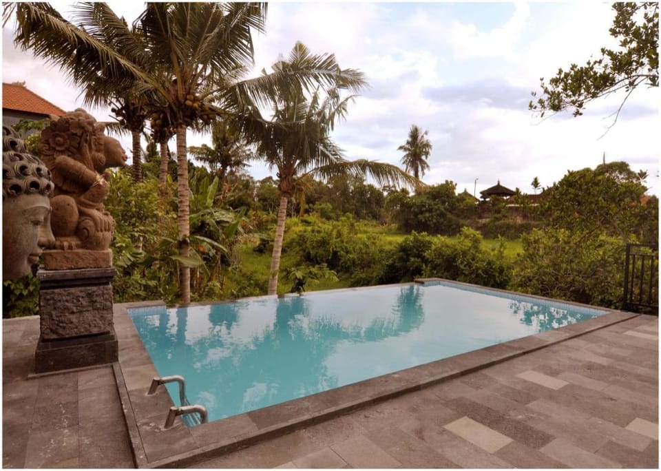 1 Bedroom, W/Swimming pool, Aircon, Hot water,Wifi Vacation rental in Sukawati