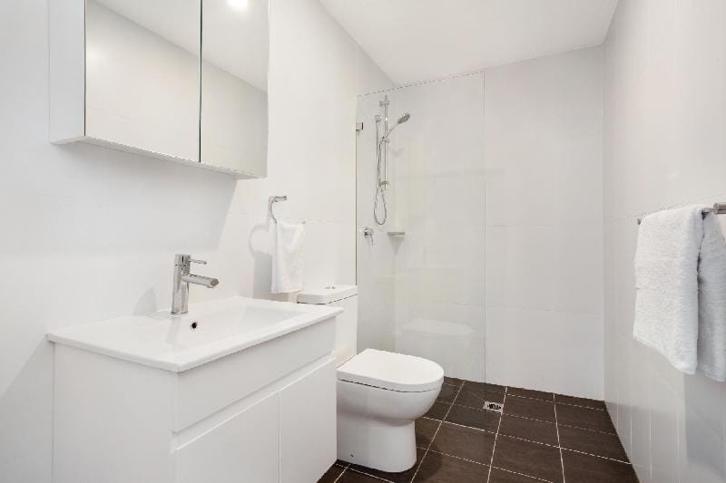 Bondi Beach Studios - King suite with balcony 1 Apartment in Sydney