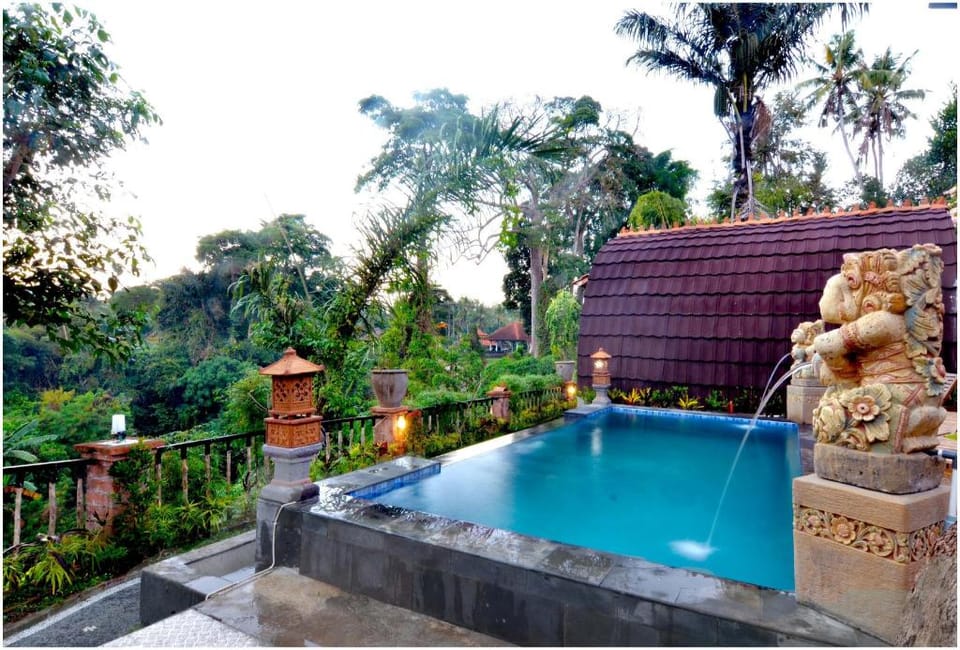 Ubud River View Cottages (free pick up Ubud area ) Vacation rental in Sukawati