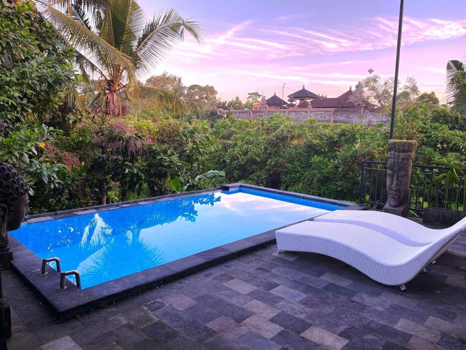 1Bedroom, W/Swimming pool, Aircon, Hot water,Wifi Apartment in Sukawati
