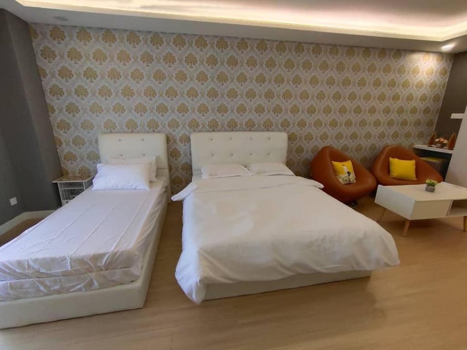 Homestay @ Kampar Champs Elysees for 2-4pax Apartment in Perak