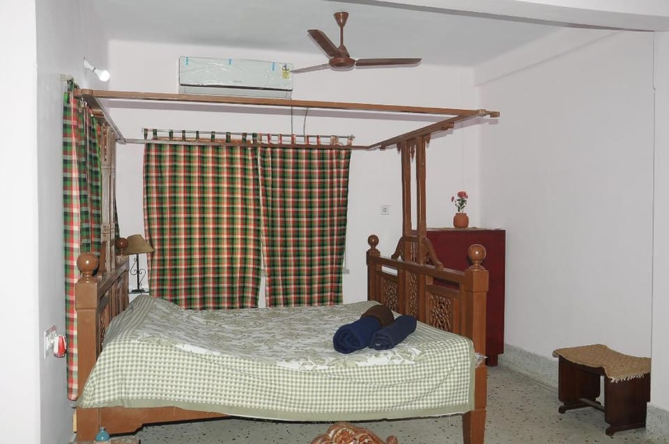 Mandira's Home Vacation rental in Kolkata