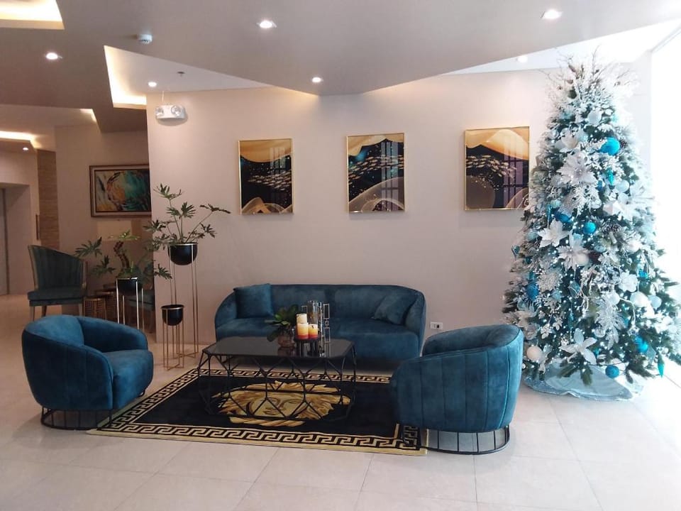 A.J SUNVIDA TOWER W/ BALCONY in front SM city mall Apartment in Lapu-Lapu City