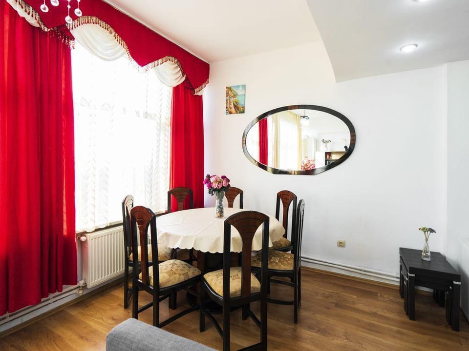 Sea view Flat next 2d Blue Mosq Apartment in Istanbul