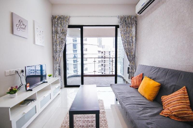 Logi Suite . Country Garden @ 2BR 4pax near CIQ Apartment in Johor Bahru